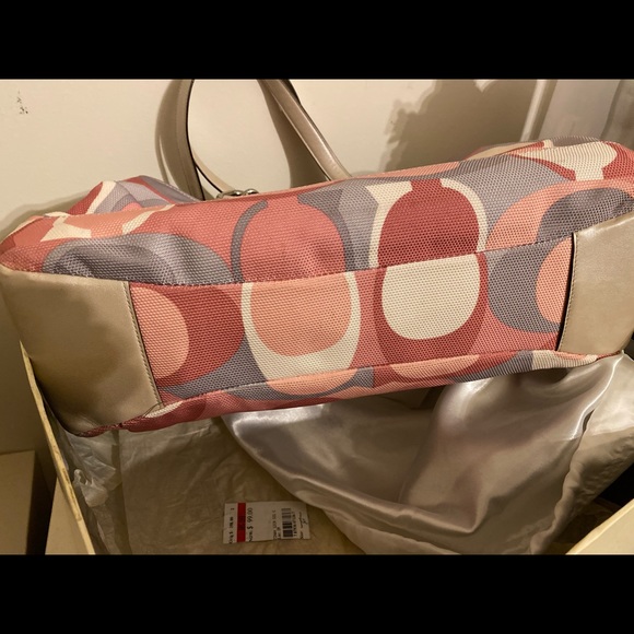 Beautiful coach purse Chelsea Jayden carryall - Picture 3 of 4